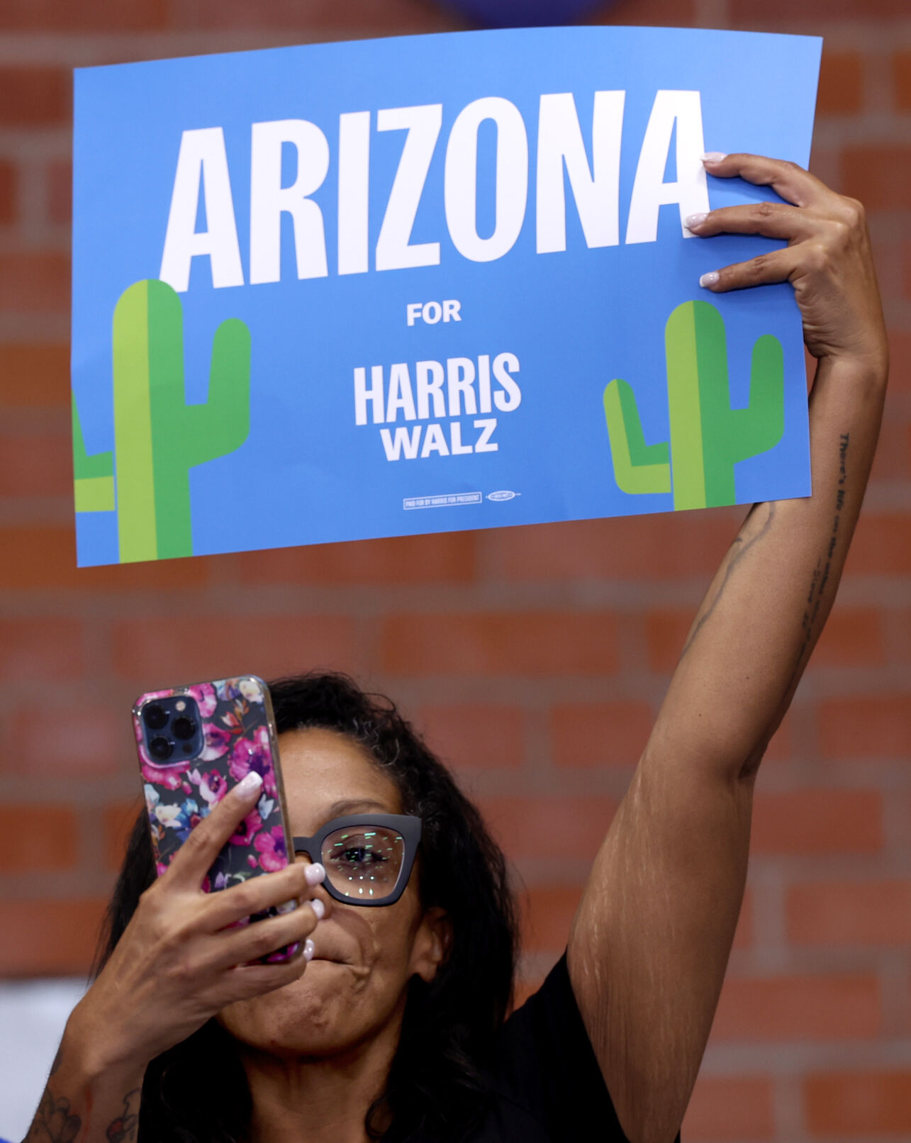 Vice-president candidate Tim Walz rallies in Tucson